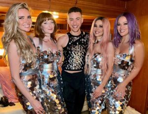 Kimberley Walsh Instagram - What an end to the most amazing summer performing with my girls 🏳️‍🌈. @brightonprideofficial was the absolute perfect way to close this little chapter and this wonderful journey we’ve been on. Your community means so much to us and we appreciate you and the way you hold us up with so much love, joy and respect. I never thought I would get to perform for you here and I’m so thankful I did 🥹. Special thanks to @ollyalexanderr for joining us on stage and bringing pure magic we love you! 💫 Big shout out to @damiensanders1973 for making it happen 💜