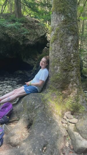 Kimberly Williams-Paisley Instagram - LISTEN to the sounds of a Tennessee summer on the Fiery Gizzard trail! There were seven waterfalls and @erikayoungcoaching and I jumped in! It was a gorgeous, healing, transformative day. Highlight of my summer! ❤️🌎🌳💧#tennessee #summer #fierygizzard #trails #hikes #waterfalls