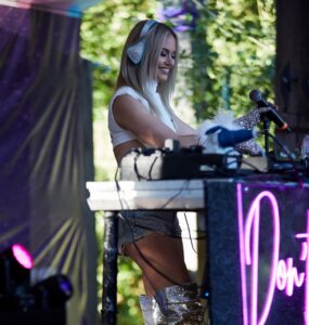 Actress Kimberly Wyatt HD Instagram Photos and Wallpapers July 2024