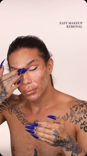 Kimora Blac Instagram - At the end of the day, your makeup has to come off so here we go with my four simple favorite products I like to use lately!

What other skincare products do you guys recommend?

Make me melt makeup cleansing balm @jeffreestarcosmetics 
SLMD salicylic Acid cleanser @slmdskincare 
Bi facil eye make up remover @lancomeofficial 
Magic star glow face Mist @jeffreestarcosmetics