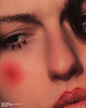 King Princess Instagram - BURN IT TO THE GROUND <3 annual new years photo shoot spectacular by @mescondi makeup by @uglyworldwide
