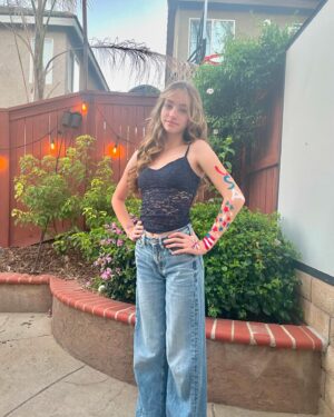 Kingston Foster Instagram - hot summer nights, mid july 💌
.
.
.
#fourthofjuly #july #summer #lanadelray #fireworks #independenceday #redwhiteandblue #❤️🤍💙 #friends #paint #sunny #friendship #❤️ #grateful