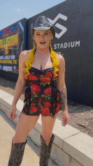 Kira Magnin-Forster Instagram - It’s #AEW’s final week of the Summer Series in Arlington, TX at the Esports Stadium! On this week’s episode of Making Towns with Taya, we take a stroll down memory lane, before heading over to the UK!
Be sure to tune in to #AEWCollision TONIGHT at 8pm ET/7pm CT LIVE on TNT!