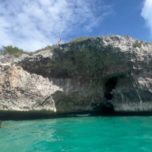 Kirstie Allsopp Instagram - In March 2014, 3 months after my Mum died, I came to stay with a friend on Harbour Island, in the Bahamas. I knew nothing about the place, it was my first big trip with the boys but no Ben, and they were 5 & 7. 
Within 3 days I had made an appointment to see a “real estate agent” 😜 I know the lingo now, and I spent nearly all the money I’d saved from making Locations on a house here. I have never regretted it for a moment, if you’ve ever been lucky another to come to the spot that Tim Peak called “the most beautiful place on earth from space” you will know that the sea is incredible and for someone who loves to swim it is sheer bliss. My children & stepchildren now have an amazing life here and many, many friends. No-one watches my shows or knows anything about my work, I’m just another middle aged Mum. 
People often whinge about fame, and half the time it’s rubbish; many of us would not have what we have without the fame, and though it’s a treat to be anonymous sometimes, that should’t stop me sharing this place with those who bother to follow me on Instagram.