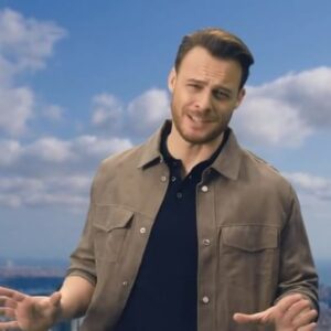 Kıvanç Baruönü Instagram - İçinizde Turkcell’li olanlarınız varsa, Turkcell 30. yılına özel GB’larınızı ikiye katlıyormuş. Üstelik size küçük bir sır vereyim hediyeler, süprizler sadece bununla da kalmayacak… @turkcell @rafineriajans @organicfilm @thebursin @cihanakkose #kerembürsin