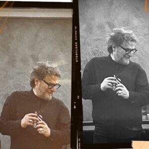Kıvanç Baruönü Instagram - Şampiyonluk öncesi… Totem niyetine:) olur mu, olur? Olmazsa silerim, şampiyonu tebrik ederim… Hangi takımı tuttuğum bende kalsın, gerçek şampiyon belli zaten… Dostluk kazansın:)