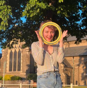 Kizzy Edgell Instagram - frisbeeeeeeee