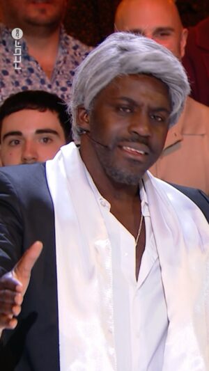 Kody Kim Instagram - Alain Delon règle les tensions entre ses enfants…
#sketch #comedy #parodie #alaindelon #kody #damiengillard #tamarapayne #tv #legrandcactus