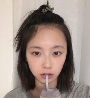 Konatsu Kato Instagram - これは、髪の毛を、切る前の、最後の、自撮りでし。