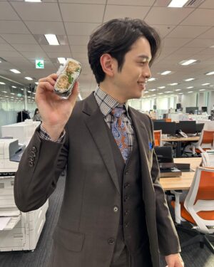 Kosuke Suzuki Instagram - 今夜！第4話！放送です😈