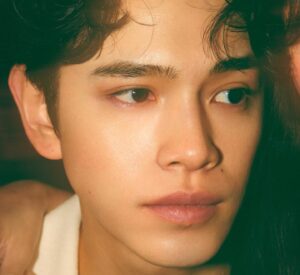 Kosuke Suzuki Instagram - 『美的』5月号登場してます！