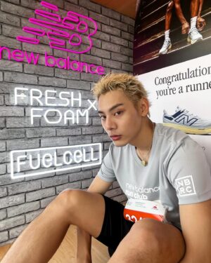 Kota Kagami Instagram - 謝謝NewBalance讓我愛上長跑🚀

#NewBalance
#NBRCTW #freshfoamx1080v13