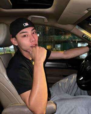 Kota Kagami Instagram - 你Uber來了😇