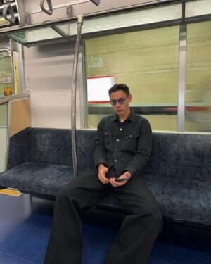 Kota Kagami Instagram - 日本的電車真的跟圖書館有得比