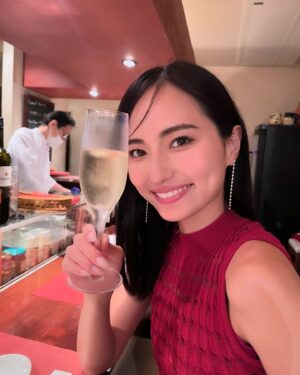 Kotoko Yamaga Instagram - 6月の色々、プライベート編

1.親娘でゴルフ
2.エディションのブルールーム好き
3.大好き女友達とナイトアウト
4.ゆうちょ @yu__i.aoya 親娘と海へ
5.PRADA BEAUTYイベント
6.スパニッシュバルで乾杯
7.はんにゃのお気に入りグミ
8.スチームサウナ行ってきた
9.おうちでメキシカンナイト
10.このピアス素敵すぎない？🥹