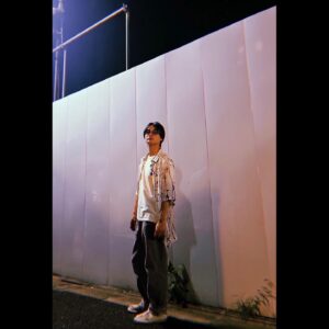 Kousei Yuki Instagram - どの写真あげよっかな〜って絞ろうとしたけど割と気に入ってる写真多くて2回に分けようかなとも思ったけど服一緒になるし分けるのもな〜ってなって全部あげちゃうかってなったから写真多いです。

イベントまで明日で1週間。
みなさんお楽しみに！！

#結木滉星
#私服ショット
#文言長い
#すんません
#滉流会vol.4
#来週の土曜日です
#まだチケット間に合います
#来てね