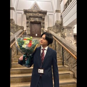 Kousei Yuki Instagram - ゼイチョー　〜「払えない」にはワケがある〜
最終回ありがとうございました。
クランクアップの写真😁

#ゼイチョー
#最終回
#奥林礼二 役
#結木滉星
#ありがとうございました