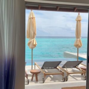 Krirkphol Masayavanich Instagram - ห้อง chill แอร์ฉ่ำดีมาก #maldives @maldivesexperts