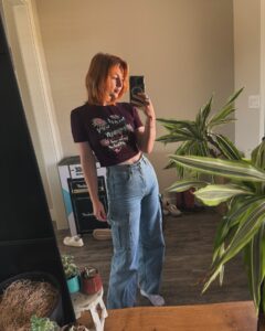 Actress Kris Collins HD Instagram Photos and Wallpapers June 2024