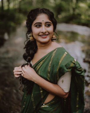 Krishnapriya K Nair Instagram - 🌿🌿🌿

Jewellery : @srishti_terracottajewellery