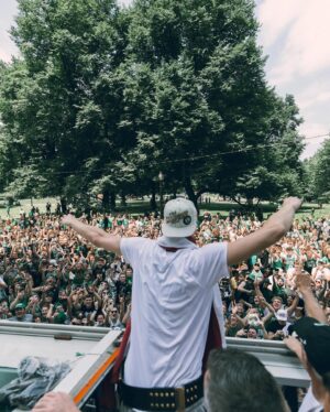 Kristaps Porziņģis Instagram - TRIUMPH

This day will forever remain special for me. 
Thank you Boston! ☘️☘️☘️