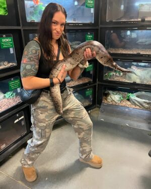 Kristen Stadtlander Instagram - Repticon is my Disney
