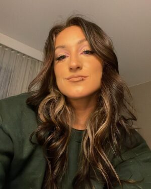 Kristen Stadtlander Instagram - You can’t spell Kris without is which doesn’t really mean anything but now that you know my name why don’t you tell me yours?