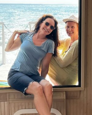 Kristin Davis Instagram - Girls weekend out 🩷