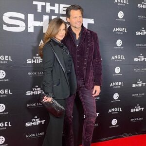 Kristoffer Polaha Instagram - The Polaha Family Circus was out in full force last night at @theshiftfilm world premiere. 

There isn’t a better way to celebrate a high point in life than with these wonderful people by my side. 

I am blessed. 
I am grateful. 

@juliannepolaha 
@calebpolaha 
@micahmaxpolaha 
@judepolaha 
I love you.