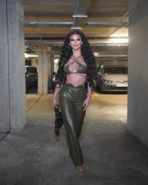 Krystal Versace Instagram - Feeling like a gorge Greek olive 🫒