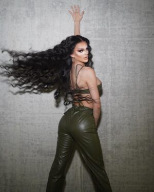 Krystal Versace Instagram - Feeling like a gorge Greek olive 🫒