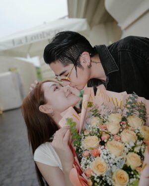 Kunatip Pinpradub Instagram - Happy anniversary 4 years 🤍🌈