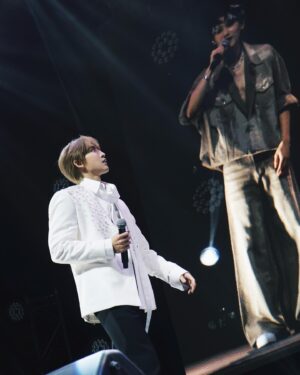 Kurt Huang Instagram - 這是我第一次去泰國
收穫了一段很美好的回憶
當了一日限定Idol真的很過癮

謝謝大家的參與，小未知天下第一🐮🍺！

I love EVERYONE so very much
我們下次見！

Makeup & hair / @laku_lee 
Stylist / @humanbeingsara @dillydallyhua 
Wardrobe / @boss @gucci 

#關於未知的我們 #泰國曼谷見面會