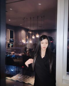 Actress Kwon Eun-bin HD Instagram Photos and Wallpapers June 2024