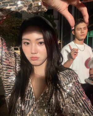 Kwon Eun-bin Instagram - 예지는 파티광....🍸

#하이라키#hierarchy