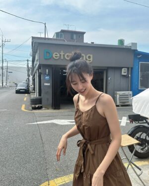 Kwon Na-ra Instagram - 🤎