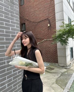 Kwon Na-ra Instagram - 🖤
