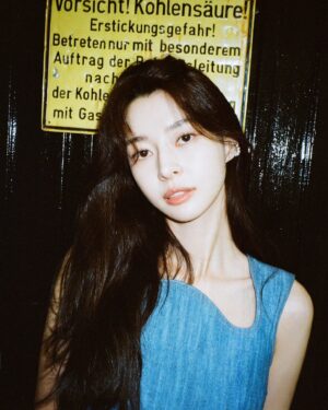 Kwon Na-ra Instagram - 🩵