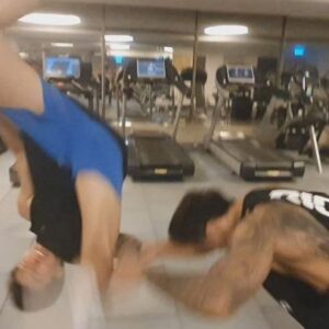 Kwon Tae-ho Instagram - 헬스장에서 기구쟁탈전 눈치게임 할때 가끔 있으시죠?  내가 먼저 찜 했는데 비매너로 기구 차지하려는사람 응징하는 영상입니다.
우리모두 헬스장에선 좋은매너와 에티켓을 
잘 지키도록합시다.

#리코나인 #riconine #militaryart #kungfu #복싱  #india #mafia #streetfight #쿵푸 #physique #kicks #samurai #boxing #kungfu #ufc #ultimatebeastmaster #ninja #samurai #action #actor #drunkenkungfu #kick #stunt #brucelee #Mumbai  #tattoo #hollywood #musclemania #wbff #tajlandsend #beingstrong
