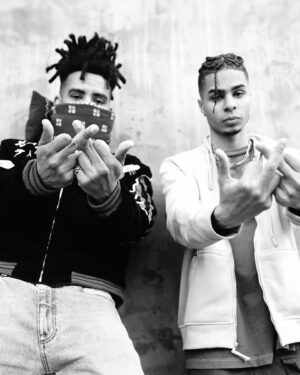 Kyle Harvey Instagram - FLOWIN REMIX OUT THIS FRIDAY :)

@3weeksin__ the world gone know us 🤞🏾