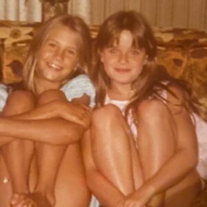 Kyle Richards Instagram - Tonight’s RHOBH is very important to me. It’s a celebration of life that honors my best friend Lorene Shea who we lost to suicide. Thank you to @namicommunicate for helping me navigate through this. If you  or someone you know is struggling you’re not alone 
For immediate 24/7 crisis support call or text 988