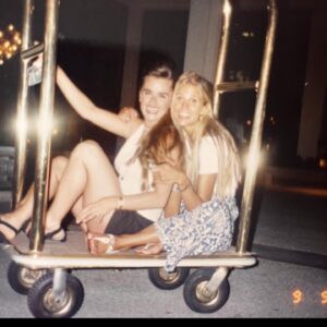 Kyle Richards Instagram - Tonight’s RHOBH is very important to me. It’s a celebration of life that honors my best friend Lorene Shea who we lost to suicide. Thank you to @namicommunicate for helping me navigate through this. If you  or someone you know is struggling you’re not alone 
For immediate 24/7 crisis support call or text 988