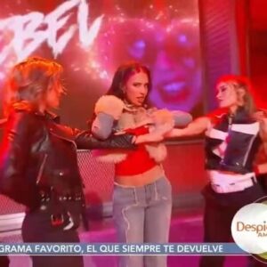 Kylie Cantrall Instagram - Gracías por invitárme @despiertamerica ❤️ This was sooooooo fun!!!!!!!!!! shoutout to the one and only @scottynguyen_ and my incredible dancers @denzelalxander @jacqueline_barone @mathilde.veje @ragonmiller @yadiel_fig @laysia_montae 

Glam: @hairbyricardorojas @reynela.mua 
Styled by : @pariyaluv 
Wearing: @jadedldn @umaluvintage