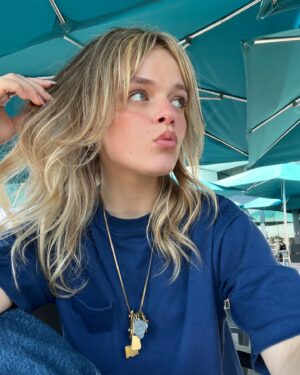 Kylie Rogers Instagram - I like turtles