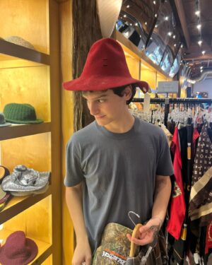 Kylie Rogers Instagram - Yeah hats are cool but I’m like whatever abt it