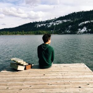 Kyson Facer Instagram - Drownin' worms and killin' time 🎶