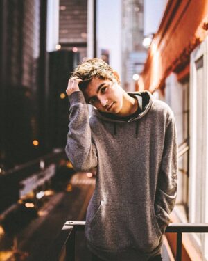 Kyson Facer Instagram - Downtown LA - 📷: @darinhoppe