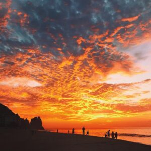 Kyson Facer Instagram - Sunrise over the pacific 🌅