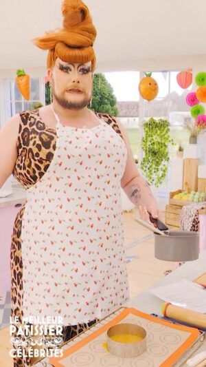 La Big Bertha Instagram - RENDEZ-VOUS CE SOIR SUR @gulliofficiel 

À 21h05 « Le Meilleur Pâtissier Célébrités » présentée par @lacuisinedemercotte et @tarayrenorbert !!! 

A vos marques @sylvietellier @zakadit 

#LMPC