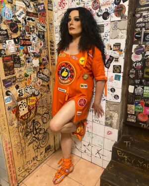 La Prohibida Instagram - @donovanqueer_dancefloor